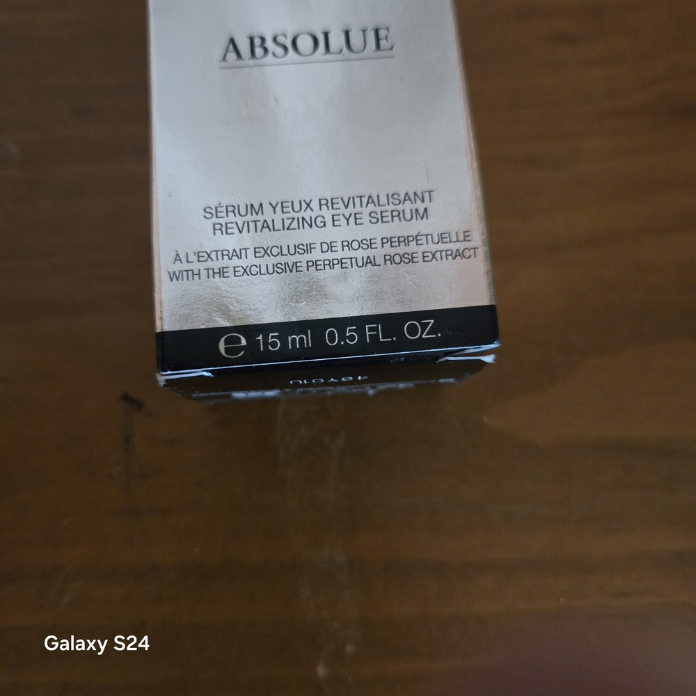 Lancome Absolue Revitalizing Eye Serum - Gold - Picture 6 of 6